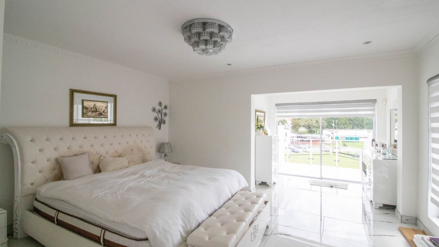 5 Bedroom Property for Sale in Selborne Eastern Cape